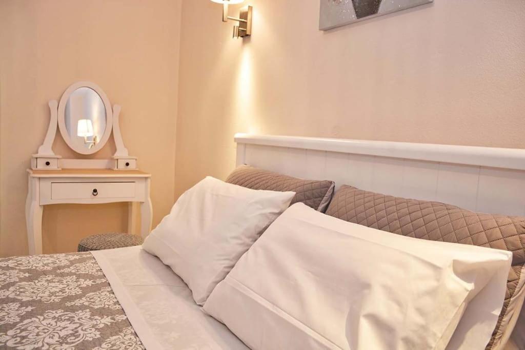 Casa Nikol In Garitsa Bay Corfu - High Speed Wifi Apartament *